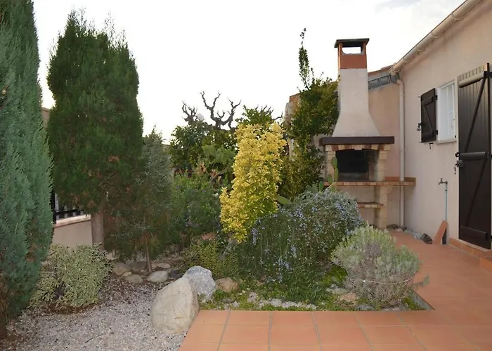 Villa Maison 2 Pieces Mezzanine 6 Couchages St Cyprien Sc410-62c Saint-Cyprien (Pyrenees-Orientales)