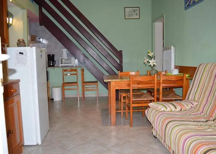 Maison 2 Pieces Mezzanine 6 Couchages St Cyprien Sc410-62c Saint-Cyprien (Pyrenees-Orientales)